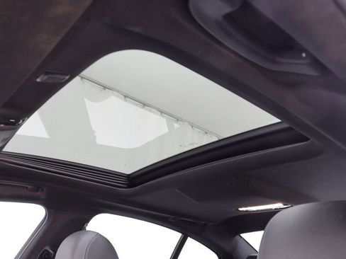 Used 2018 BMW 530e xDrive image 15