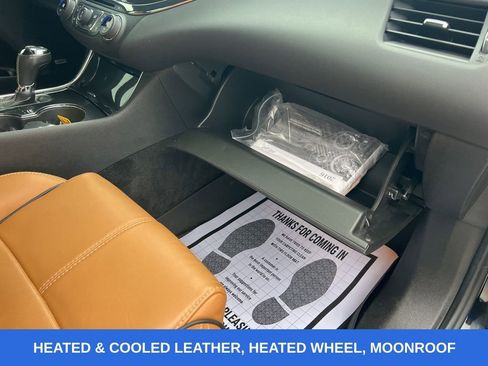 Used 2016 Chevrolet Impala LTZ w/ Enhanced Convenience Package image 33