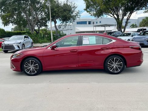Certified 2024 Lexus ES 350 w/ Premium Package FWD image 4