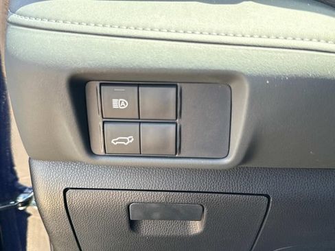 Used 2026 Toyota Highlander XLE AWD/4WD image 29