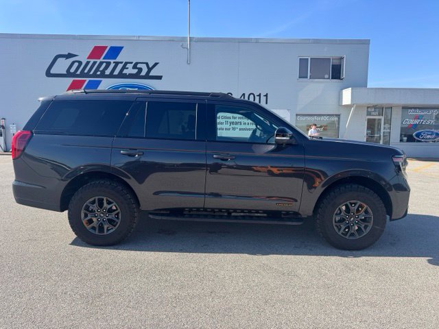 Used 2026 Ford Expedition Tremor AWD/4WD image 6