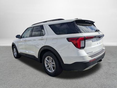 New 2026 Ford Explorer Active w/ Active Comfort Package RWD image 5