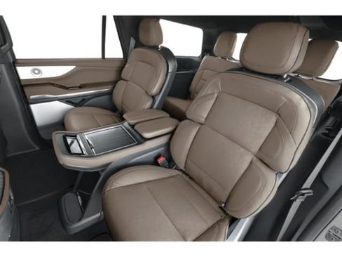 Used 2026 Lincoln Navigator Black Label AWD/4WD image 13