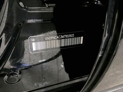 Used 2021 Kia Sportage EX w/ EX Technology Package image 36