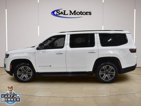 Certified 2024 Jeep Wagoneer Series II w/ Flexible Seating Group AWD/4WD image 6