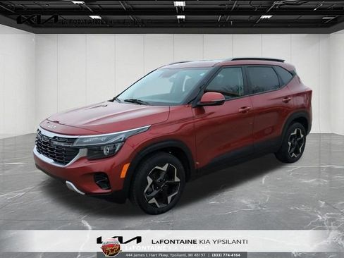 Certified 2025 Kia Seltos S image 1