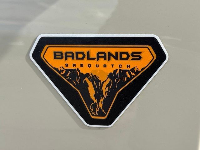 New 2026 Ford Bronco Badlands w/ Sasquatch Package AWD/4WD image 10