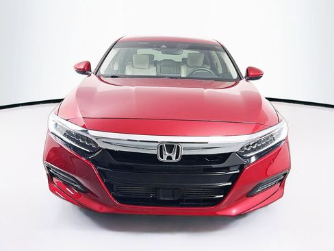 Used 2018 Honda Accord Touring image 2