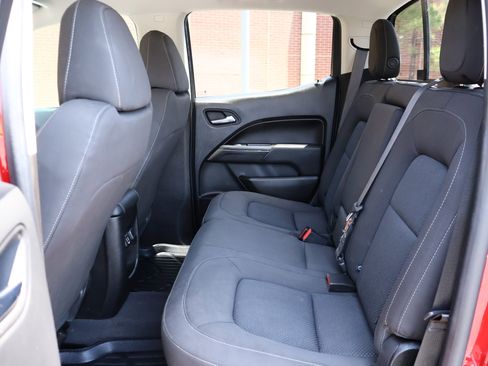 Used 2021 Chevrolet Colorado LT w/ LT Convenience Package RWD image 20