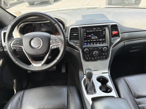 Used 2018 Jeep Grand Cherokee Limited RWD image 28