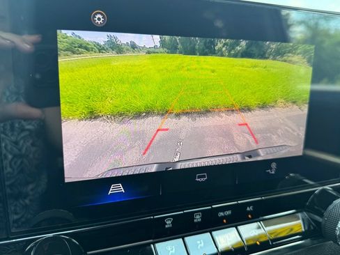 Used 2023 Chevrolet Colorado Trail Boss w/ Advanced Trailering Package AWD/4WD image 31