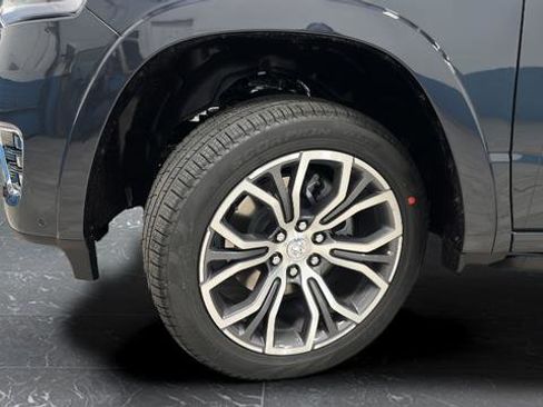 New 2026 RAM 1500 Tungsten w/ Towing Technology Group AWD/4WD image 40