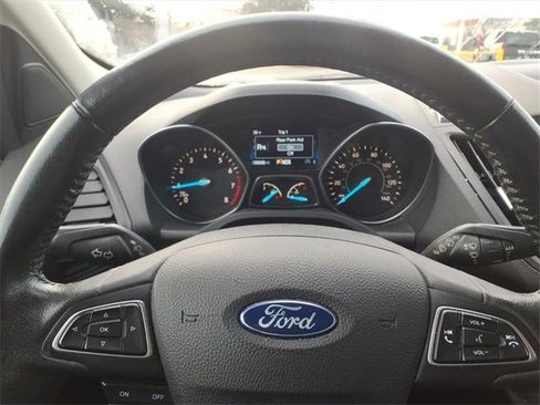 Used 2019 Ford Escape SEL image 19