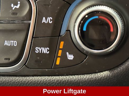 Used 2018 Chevrolet Equinox LT AWD/4WD image 17