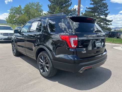 Used 2017 Ford Explorer XLT w/ Equipment Group 202A AWD/4WD image 5