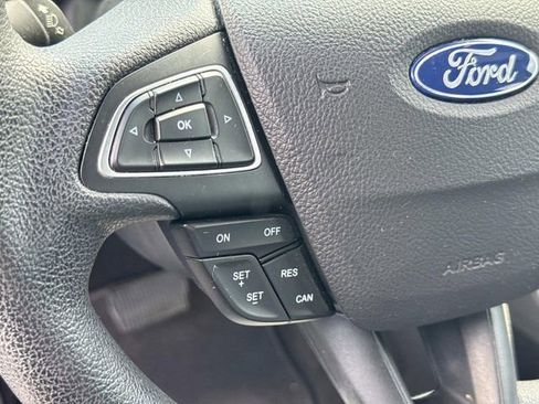Used 2017 Ford Escape S image 31