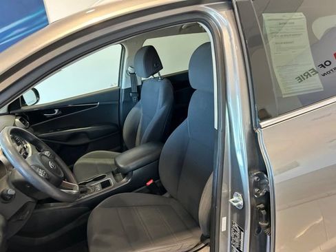 Used 2017 Kia Sorento AWD image 13