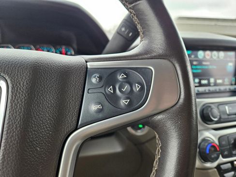 Used 2017 GMC Yukon SLT image 13