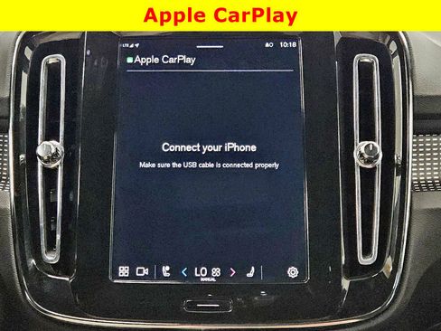 Used 2021 Volvo XC40 P8 Recharge image 21