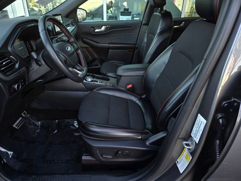 Used 2024 Ford Escape ST-Line image 15