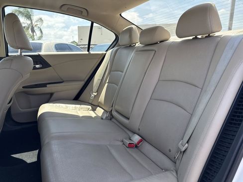 Used 2014 Honda Accord Touring image 11