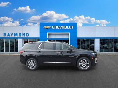 Used 2022 Chevrolet Traverse High Country AWD/4WD image 2