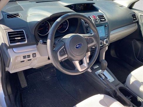 Used 2017 Subaru Forester 2.5i Premium w/ Popular Package #2A AWD/4WD image 12