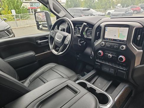 Used 2021 GMC Sierra 3500 Denali w/ Denali Ultimate Package AWD/4WD image 10
