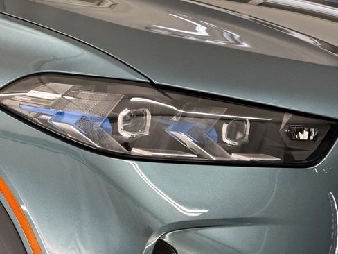 New 2026 BMW X5 xDrive50e image 10