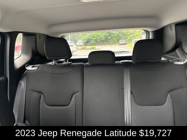 Used 2023 Jeep Renegade Latitude AWD/4WD image 22