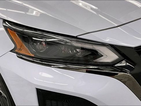 Used 2023 Nissan Altima 2.5 SR w/ SR Premium Package FWD image 33