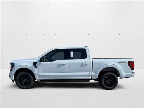 New 2025 Ford F150 XLT w/ Equipment Group 302A MID image 9