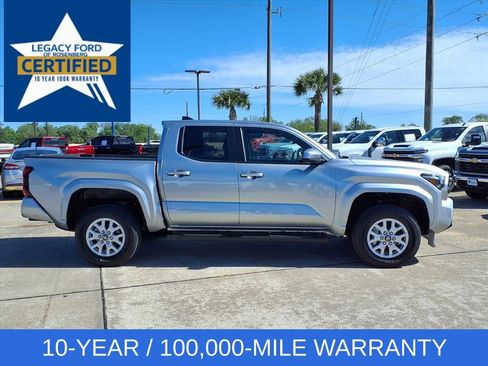Used 2025 Toyota Tacoma SR5 image 8