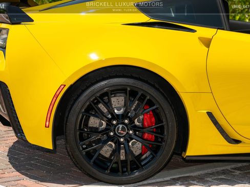 Used 2015 Chevrolet Corvette Z06 w/ 3LZ Preferred Equipment Group RWD image 41