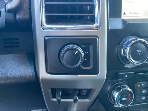 Used 2018 Ford F350 Lariat AWD/4WD image 19