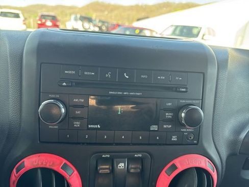 Used 2014 Jeep Wrangler Sport w/ Quick Order Package 24S AWD/4WD image 16