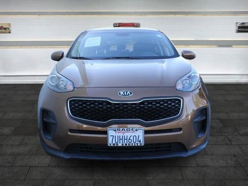 Used 2017 Kia Sportage LX FWD image 2