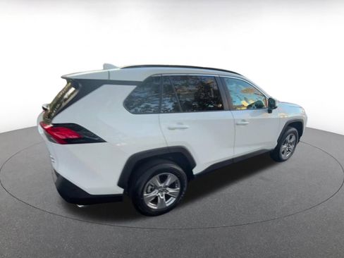 Used 2025 Toyota RAV4 XLE image 15