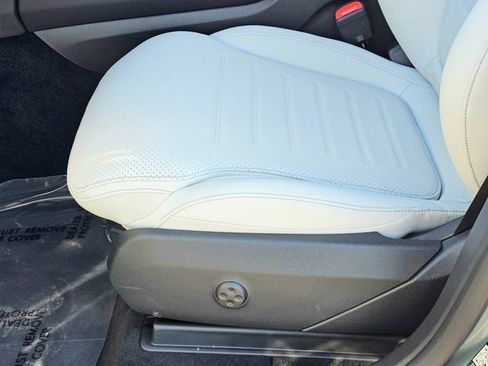 New 2026 Mercedes-Benz GLC 300 4MATIC image 18