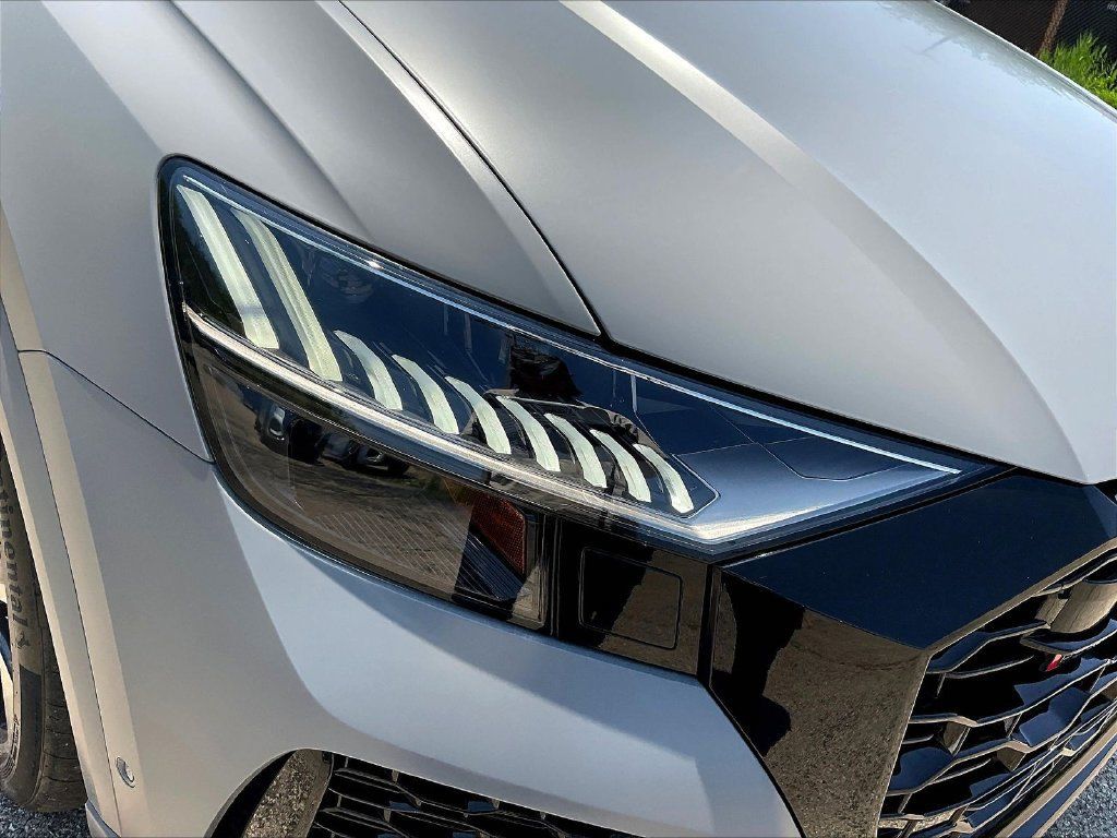 Used 2023 Audi RS Q8 AWD/4WD image 32