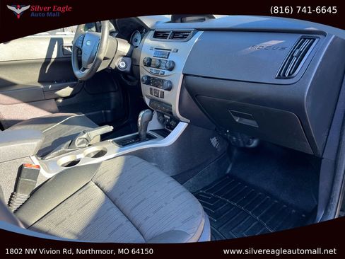 Used 2009 Ford Focus SE image 7