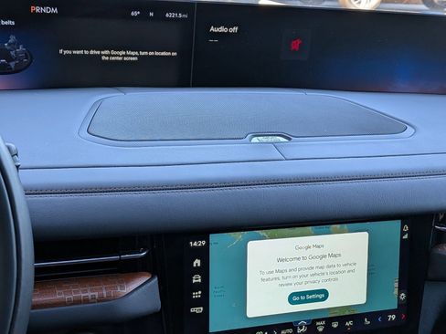 Certified 2025 Lincoln Navigator Black Label image 26