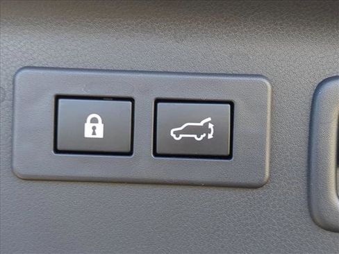 Certified 2025 Subaru Forester Premium image 7