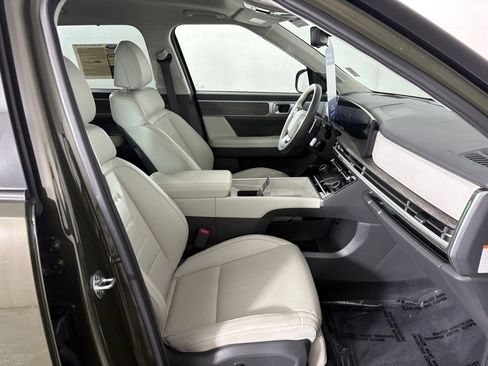 Used 2024 Hyundai Santa Fe Calligraphy image 38