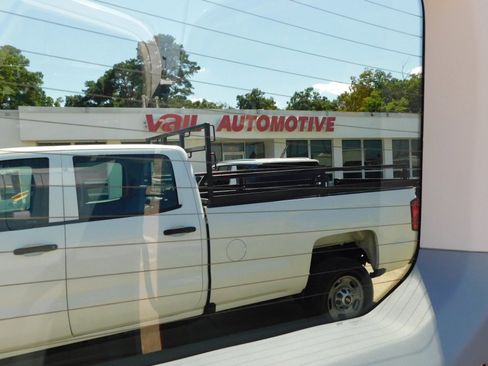 Used 2016 Ford Transit 150 XL image 32
