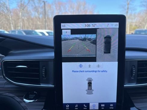 Certified 2023 Ford Explorer Limited w/ Limited Technology Package image 30