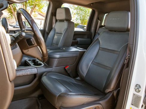 Used 2020 GMC Sierra 3500 Denali w/ Denali Ultimate Package AWD/4WD image 13