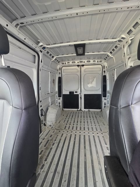 Used 2024 RAM ProMaster 2500 w/ Convenience Group FWD image 15