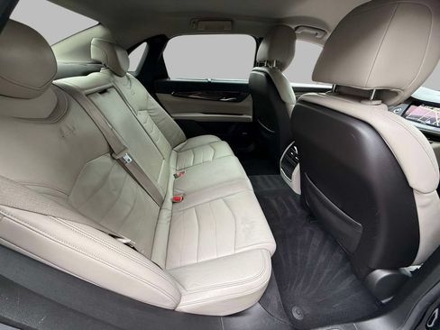 Used 2018 Cadillac CT6 Luxury AWD/4WD image 16