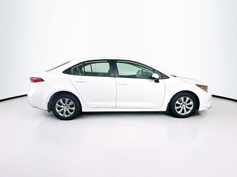 Used 2025 Toyota Corolla LE FWD image 10